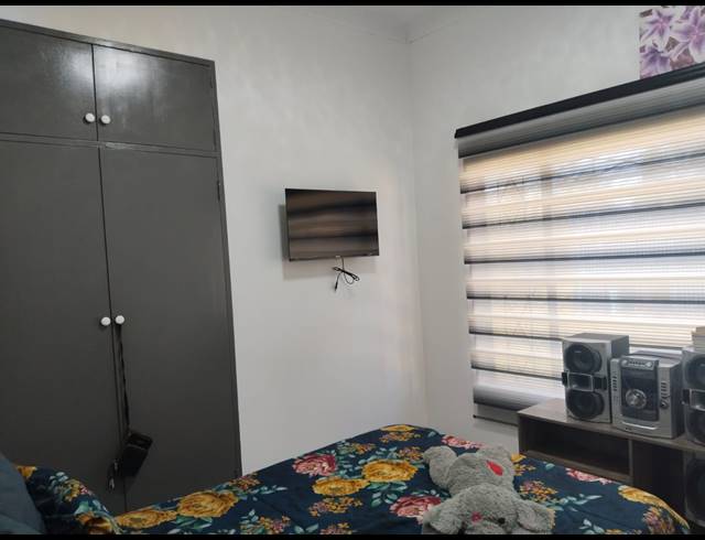 4 BEDROOM HOUSE FOR SALE IN ROTHDENE